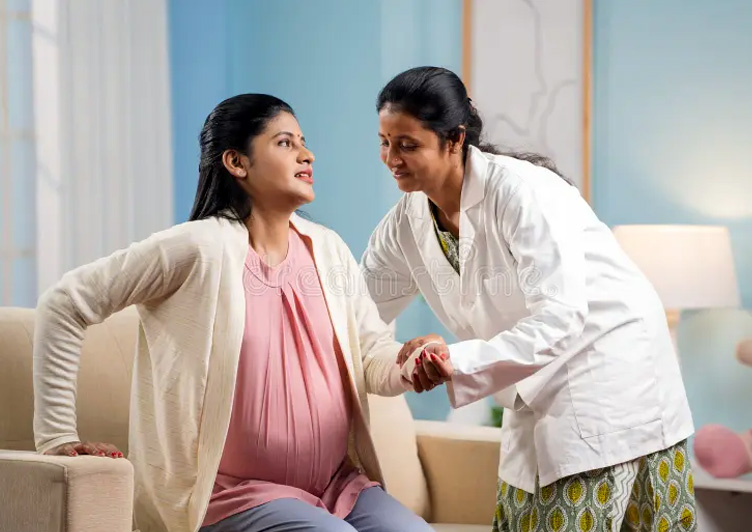 Obstetrician in Vijayawada with patient at Ashwa Hospitals
